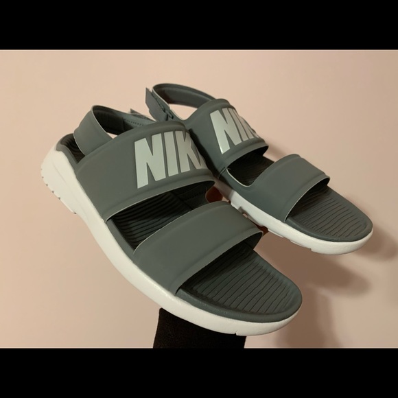 Nike Tanjun Sandals - Picture 4 of 6